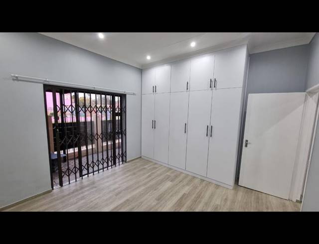 1 BEDROOM APARTMENT FOR SALE IN SELECTION PARK